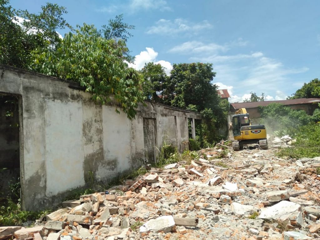 Eks Gedung RSUD Datue Binangkang Dibongkar  