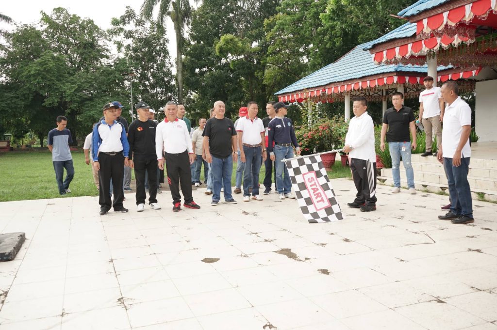 Wakil Wali Kota Lepas Peserta Jalan Sehat