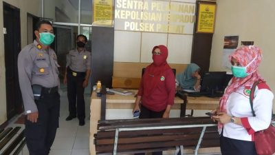 Sejumlah Petugas Medis Puskesmas Paguat Datangi Kantor Polisi