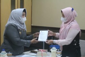 Wakil Bupati Terima Sejumlah Buku dari Kantor Bahasa Provinsi