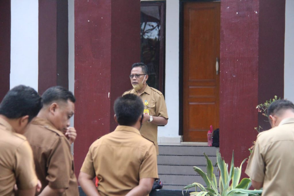 Sekwan Perintahkan Staf DPRD Agar Disiplin