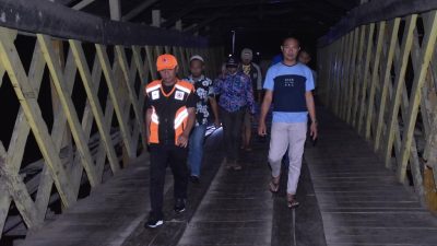 Bupati Bersama Istri Tinjau Lokasi Banjir Paguat-Dengilo