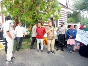 Didesak Massa Aksi, DPRD Pohuwato Bakal Undang Bos Besar PT.Lebuni