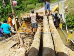Diterjang Banjir, Jembatan Penghubung Di Desa Padengo (Dengilo) Kembali Roboh